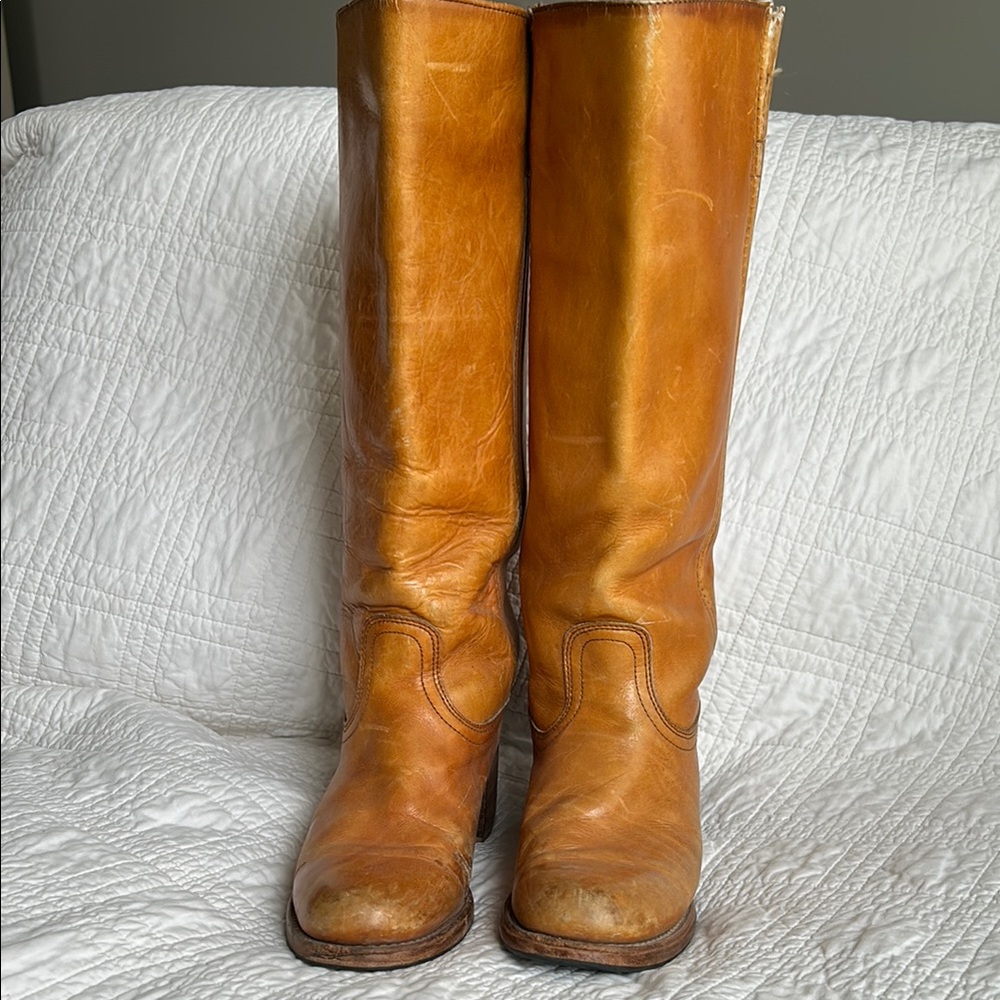Frye Campus Tan Leather Boots Women’s Size 10